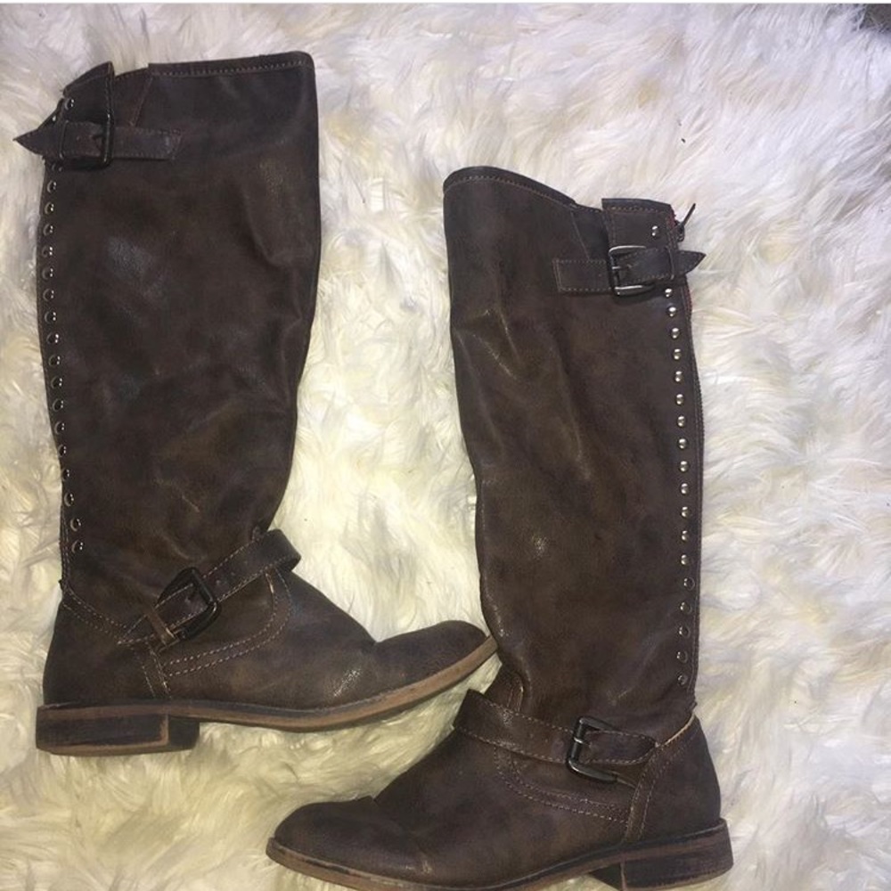 knee high boots